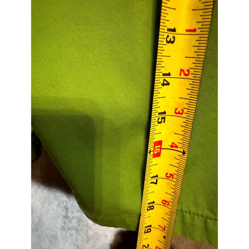 J.Crew Classic Twill Chino Shorts Mens 32 Lime Green Weathered Broken-In Cotton